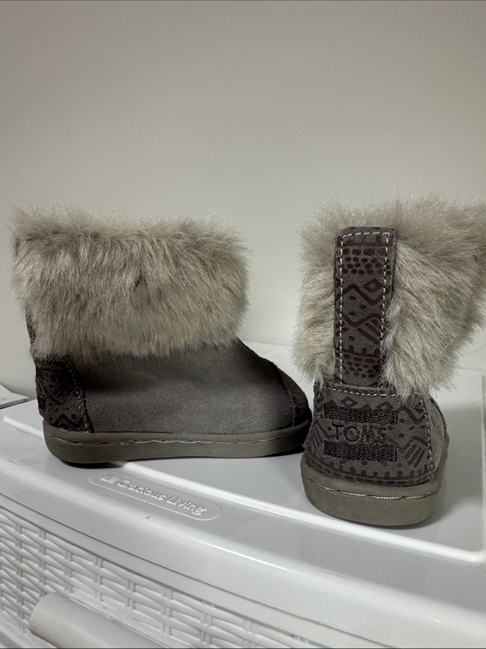 TOMS Kids Taupe Faux-Fur Cuff Winter Booties